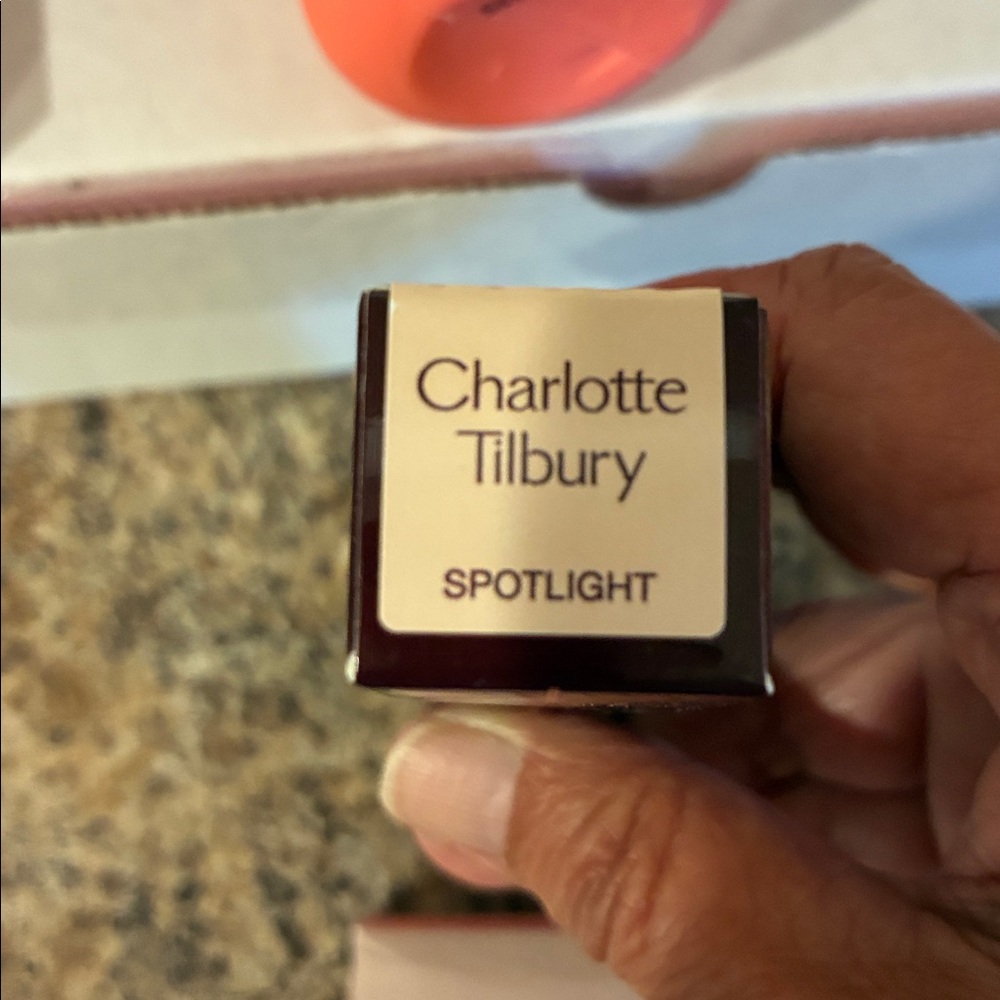 Beauty bundle-Tarte,Tru Skin,Charlotte Tillbury, Blake Brown, Meltoway - Picture 8 of 10